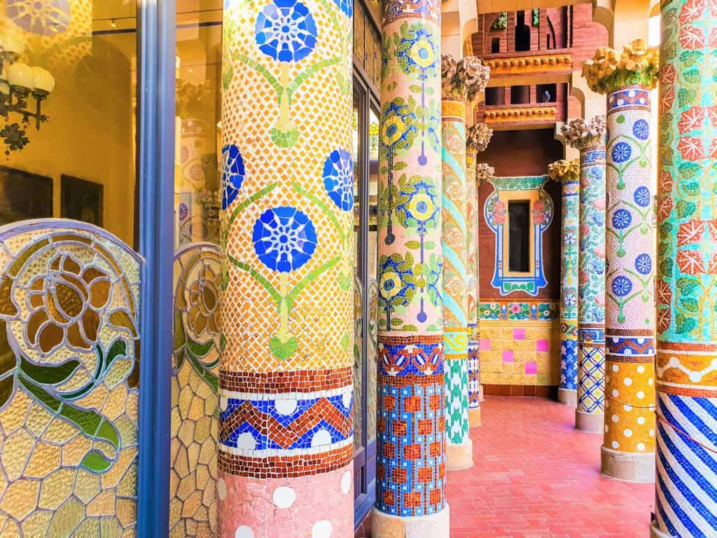 Weekend in Barcelona - Best Things To Do - Palau de la Musica - Colorful columns 